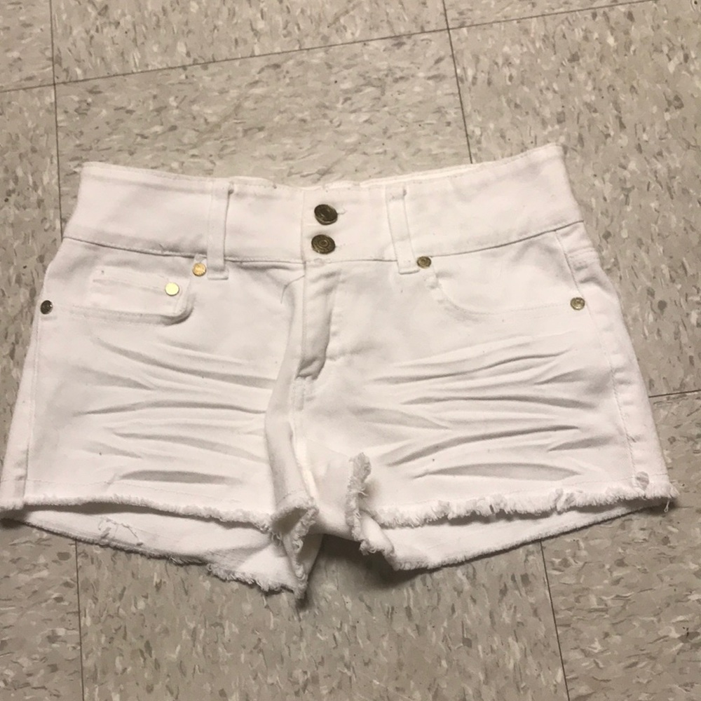 Charlotte Russe Shorts (White)